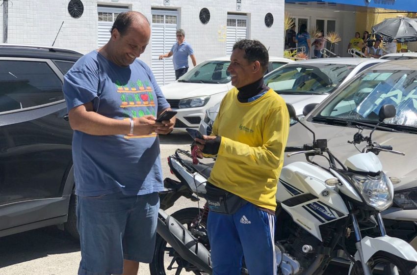  'Vou para casa com o coração leve', diz professor que pagou mototaxistas para candidatos do Enem não atrasarem em Aracaju