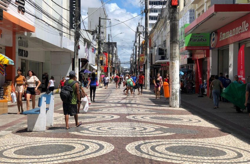  Centro comercial de Aracaju funciona neste domingo; confira horário