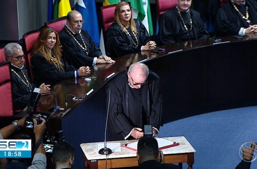  Juiz João Hora Neto toma posse como desembargador do TJ Sergipe