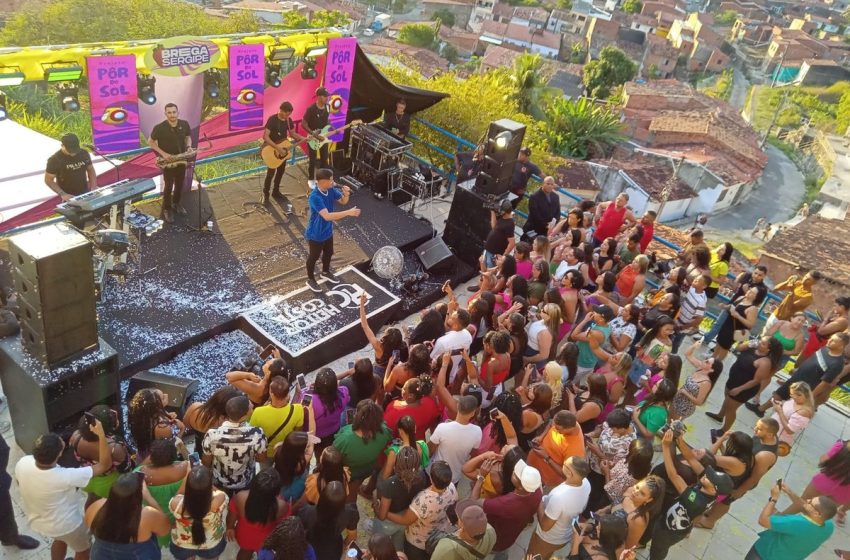  Brega da Sergipe: Heitor Costa faz show de esquenta para a festa