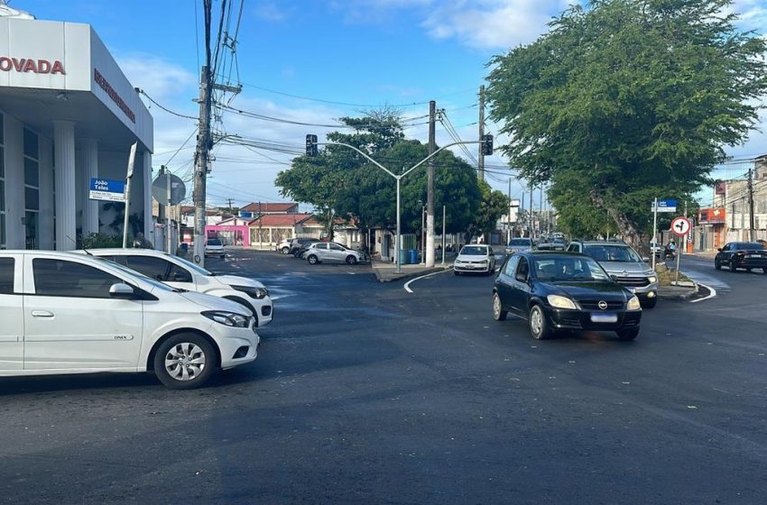  Novos semáforos são instalados em um dos cruzamentos mais movimentados de Aracaju