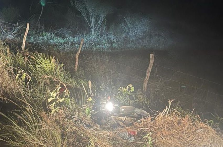  Homem fica ferido após perder controle de moto e parar em cerca de arame em Laranjeiras