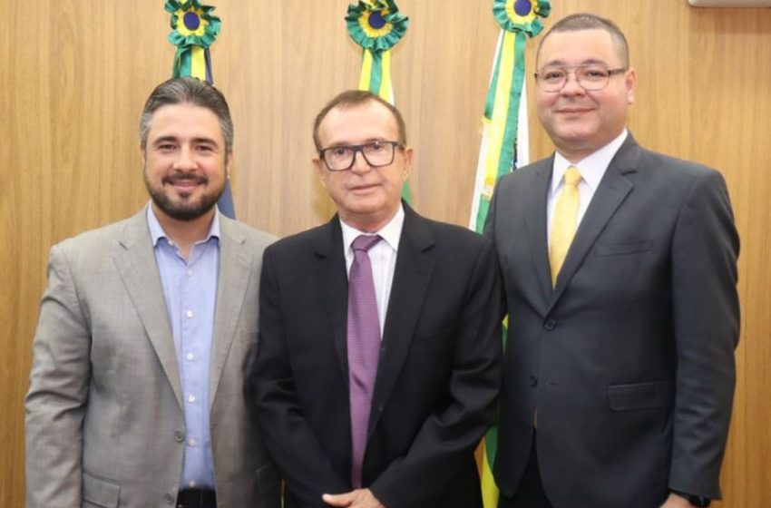  Vereador Dr. Gonzaga toma posse na Câmara de Aracaju