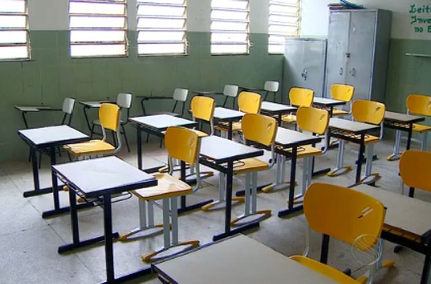  Mais de 1,8 mil alunos da rede municipal de Tomar do Geru estão sem aulas