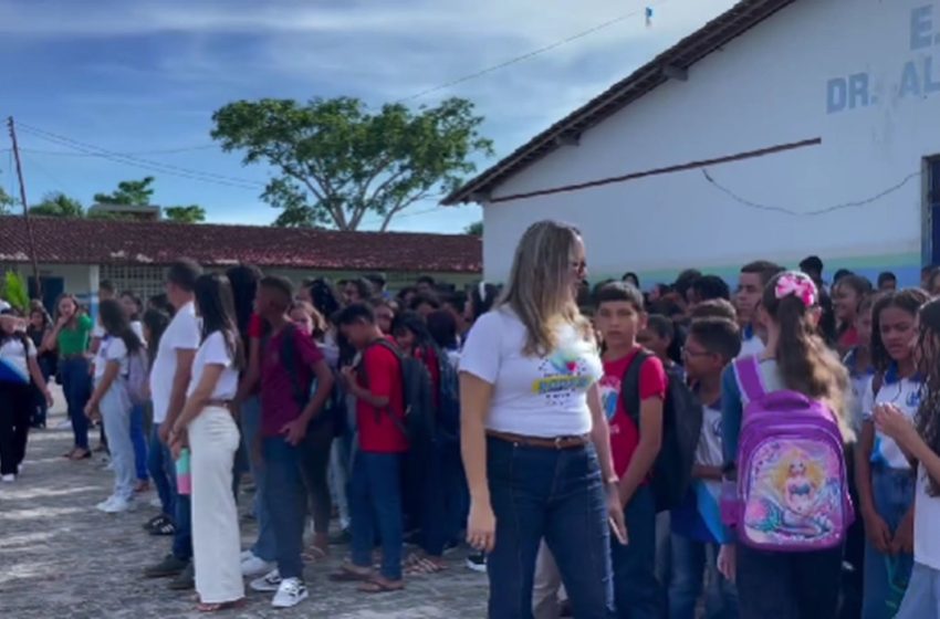  Após impasse orçamentário, ano letivo 2024 inicia para mais de 1,8 mil alunos e serviços públicos são retomados em Tomar do Geru