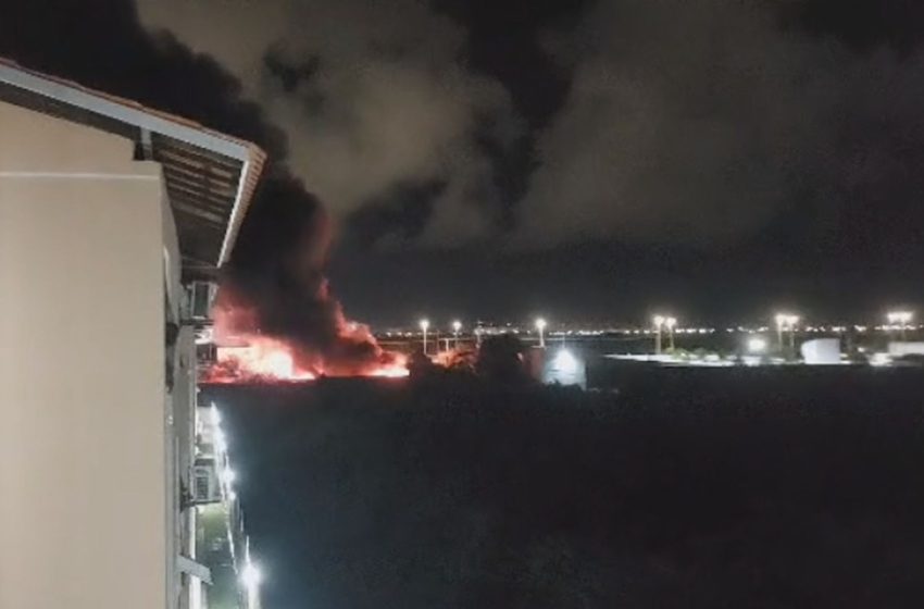  Incêndio destrói 14 ônibus escolares em garagem na Zona Sul de Aracaju
