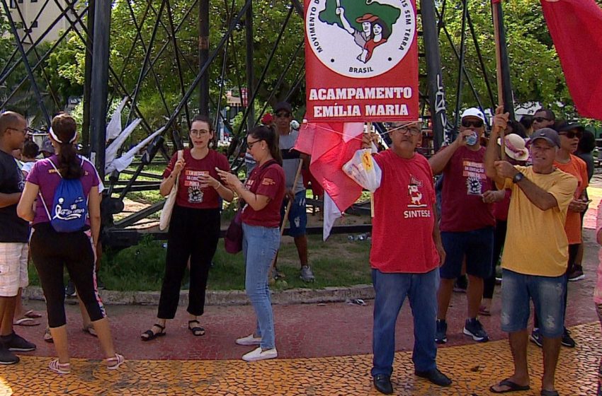  1º de maio: trabalhadores fazem ato em Aracaju