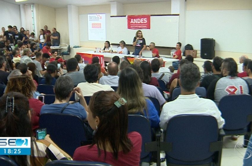  Professores da Universidade Federal de Sergipe decidem entrar em greve