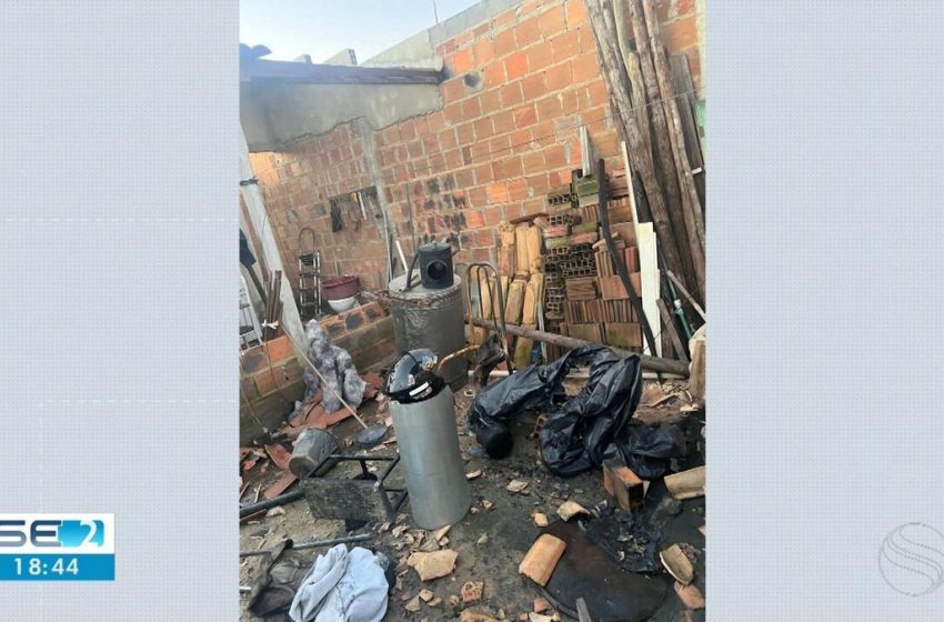  Fogos explodem durante fabricação artesanal e deixam casa parcialmente destruída em Estância