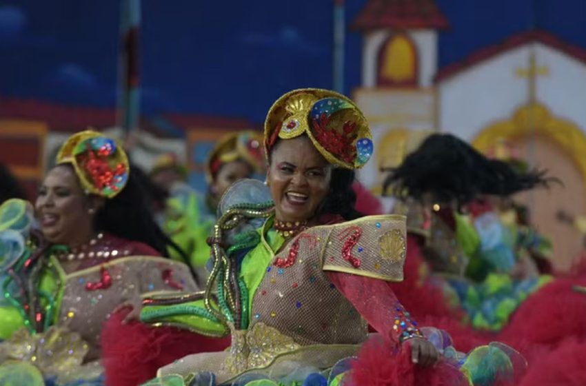  Levanta Poeira: saiba como foi a última noite da semifinal e quais quadrilhas disputam a final