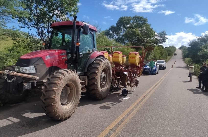  Homem morre em acidente envolvendo moto e trator na rodovia SE-200