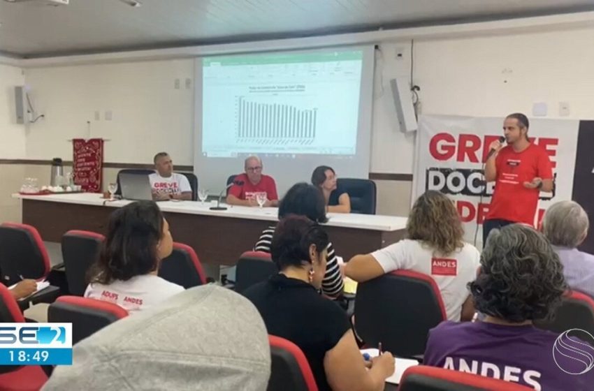  Professores da UFS aguardam assembleia geral para decidir sobre fim da greve