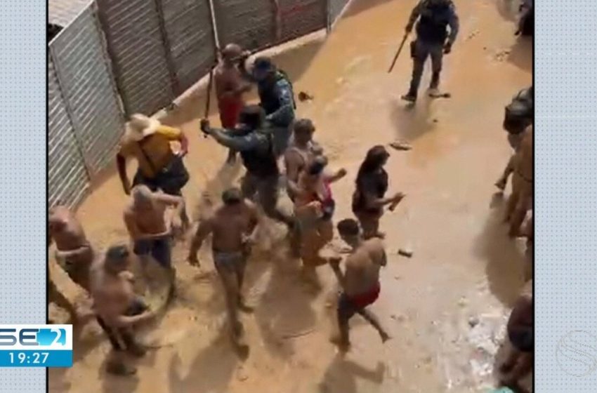  Policiais militares são flagrados agredindo foliões que dançavam durante festa em Capela